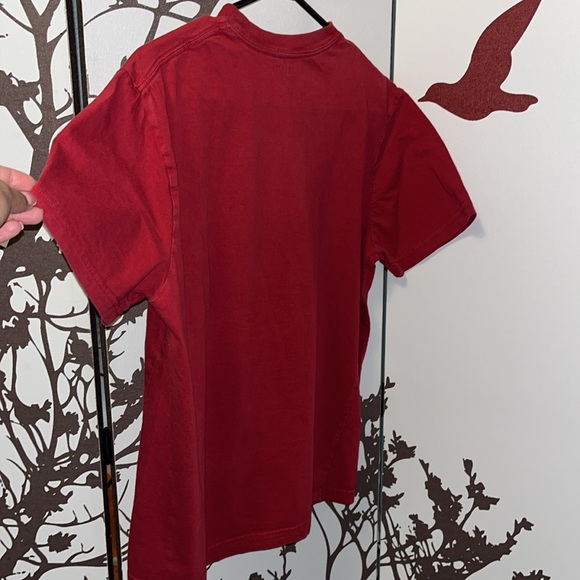 Bluenotes Men’s Size Small Red “Friends with Privileges” Graphic T-Shirt $20 - Picture 6 of 9